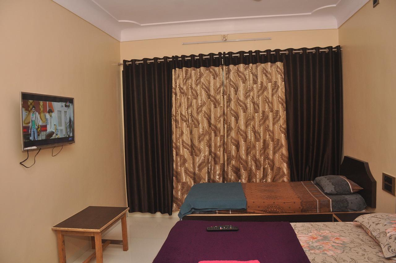 Hunjar House Hotel Panvel Eksteriør billede
